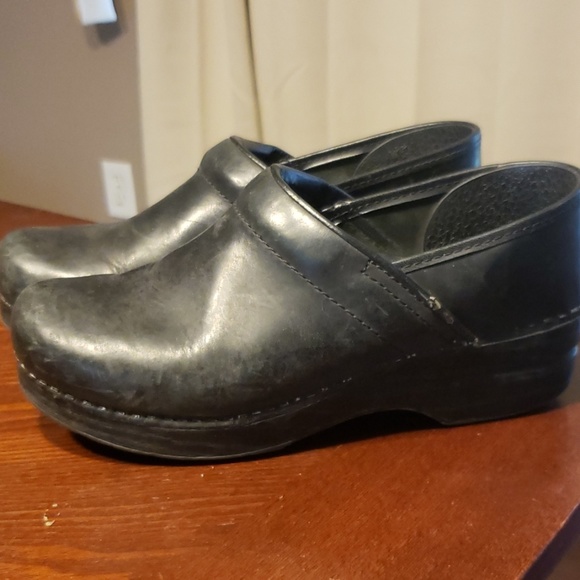 dansko size 8.5